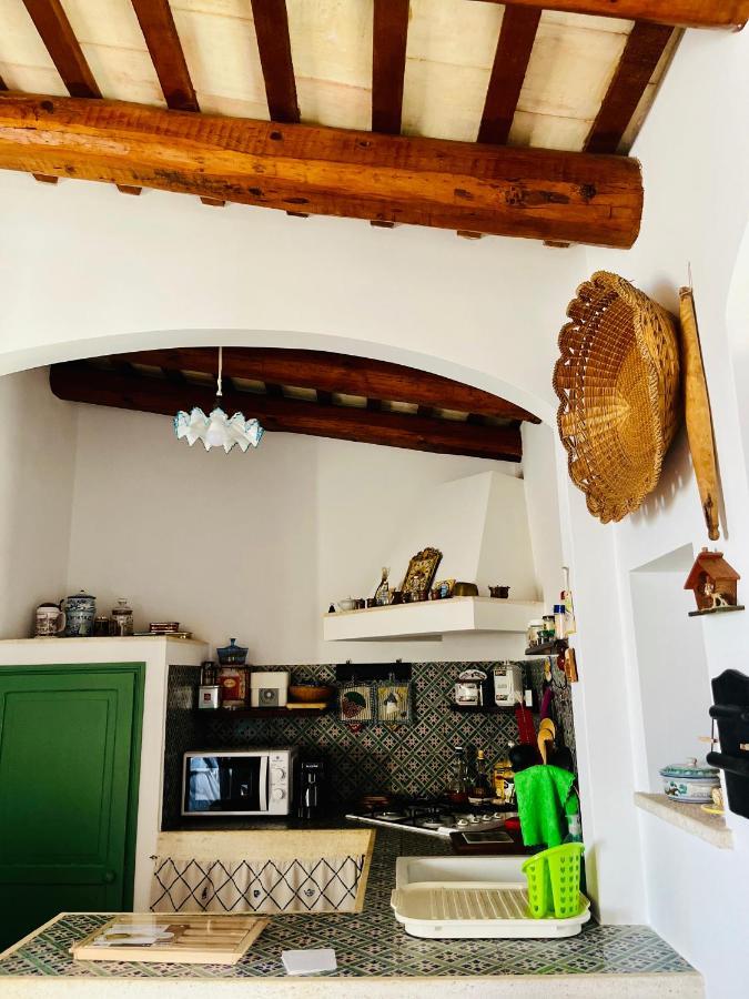 Cortile Padre Vincenzo Apartment Erice Exterior foto