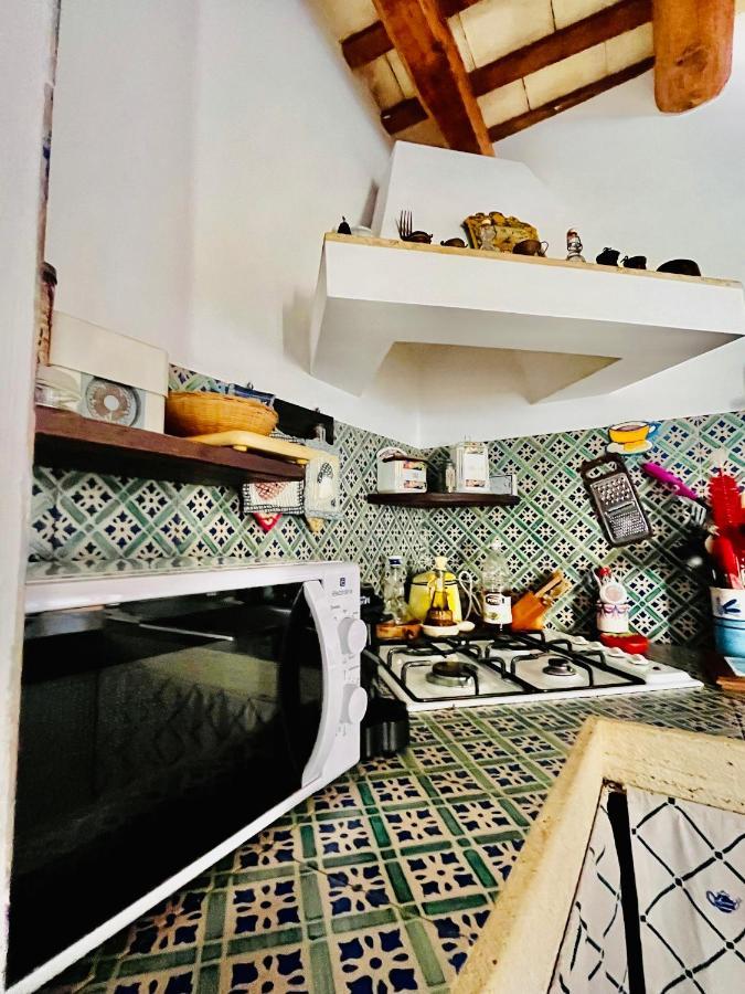 Cortile Padre Vincenzo Apartment Erice Exterior foto